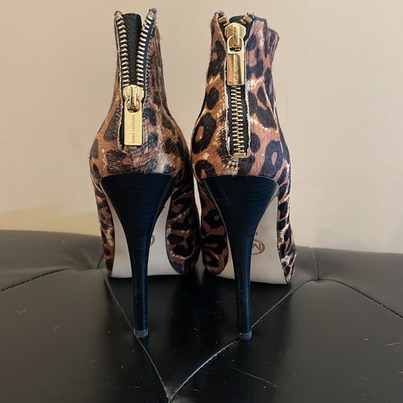 Brand new Michael Kors CYNTHIA Leopard Print Calf Hair - Picture 4 of 5